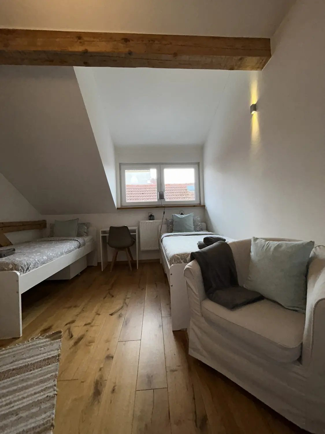 Ferienwohnung Schütz -  Möbliertes Apartment Schlafzimmer